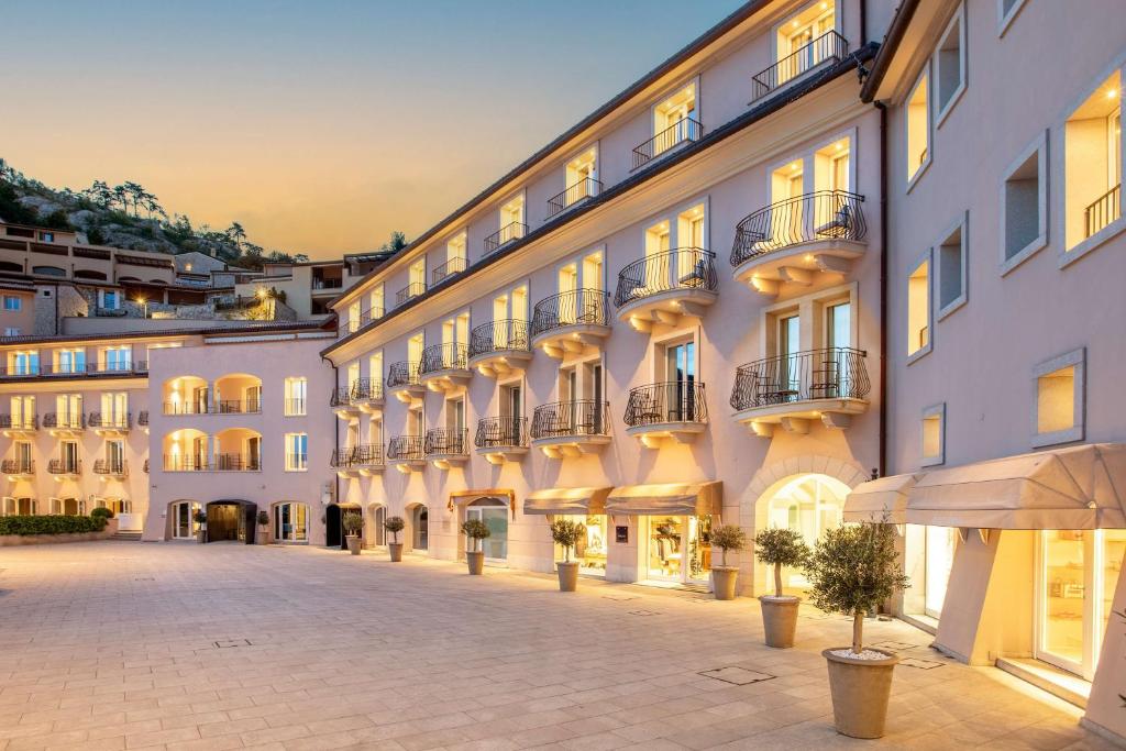 Tivoli Hotel Bestmind